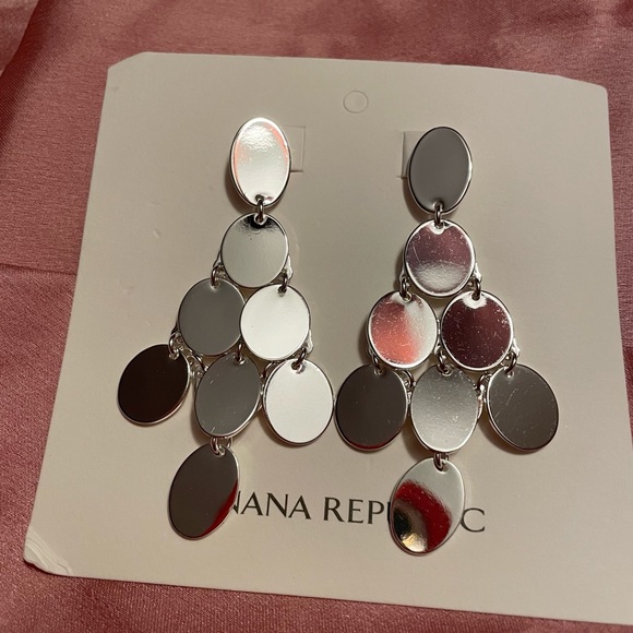 New! Banana Republic Silver tone chandelier earrings - Picture 10 of 13